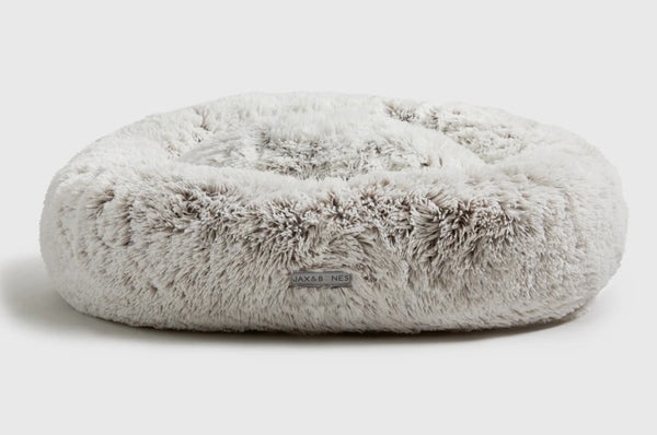 ARTIC SHAG DONUT DOG BED