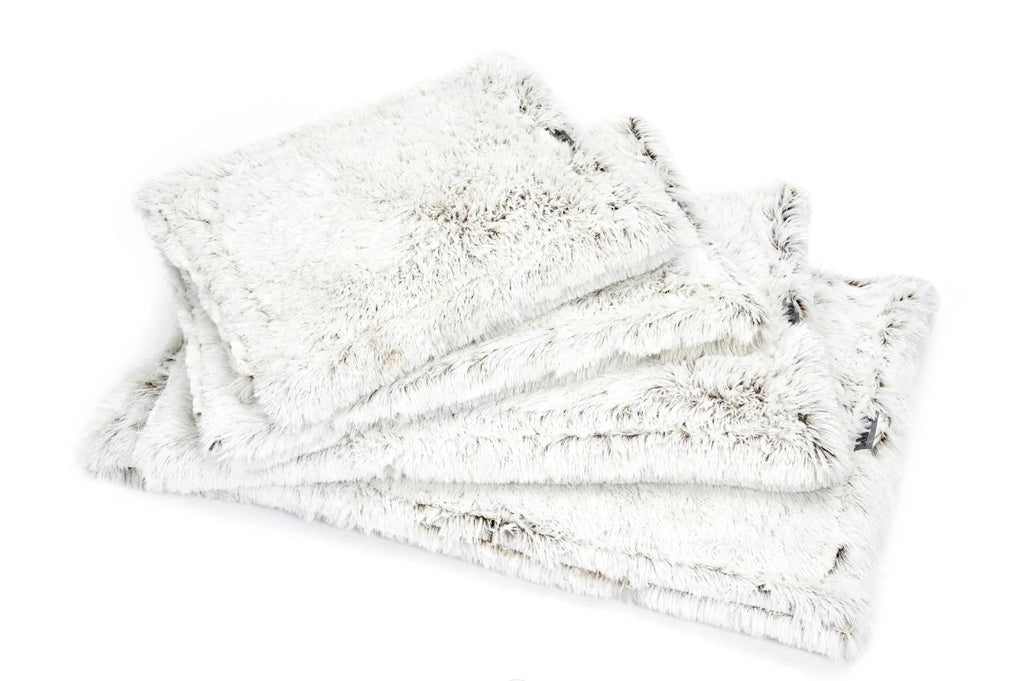 ARTIC SHAG COZY DOG MAT