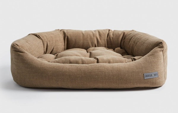 WARBY BEIGE NAPPER DOG BED
