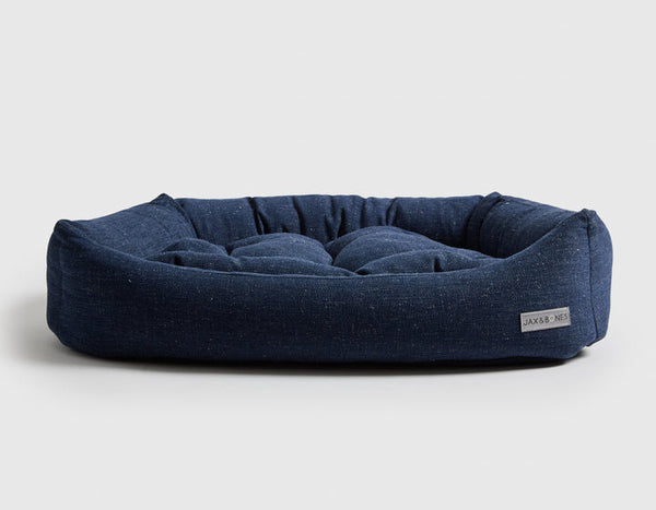 WARBY NAVY NAPPER DOG BED