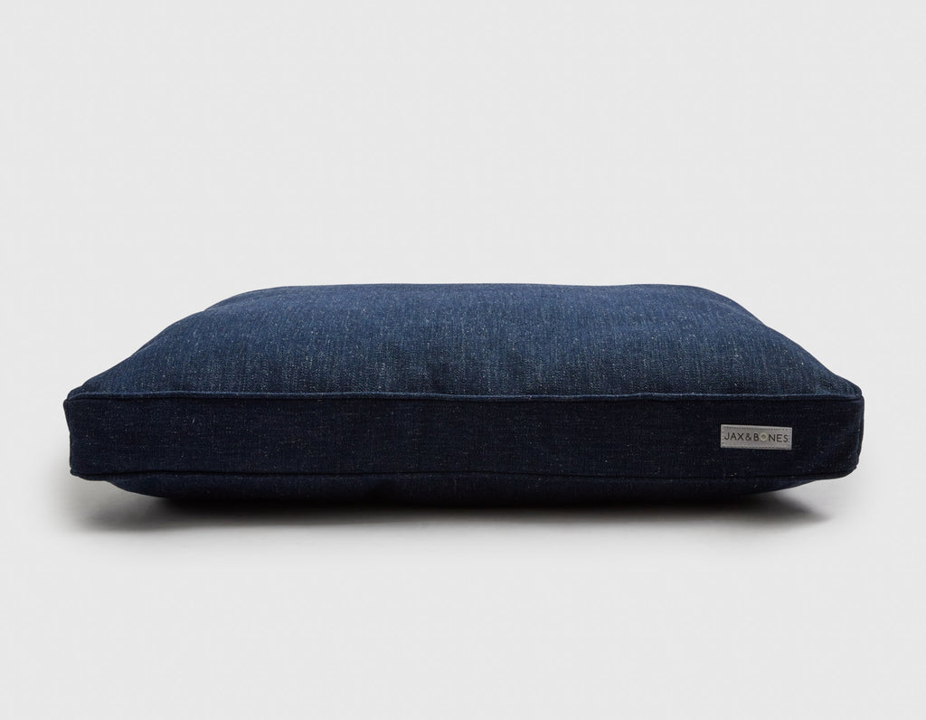 WARBY NAVY PILLOW DOG BED - TEXTURED WOVEN, PLUSH LINING