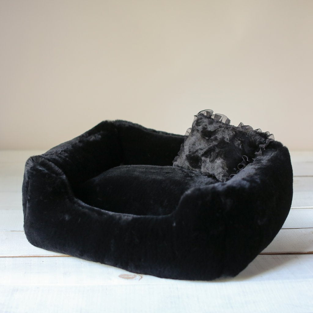 BLACK DIVINE DOG BED, Beds - Bones Bizzness