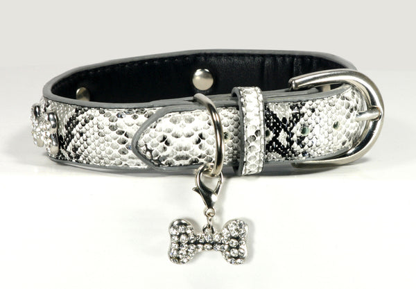 BONE CHARM COLLAR - WHITE