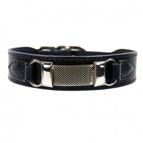 BARCLAYS IN BLACK DOG COLLAR